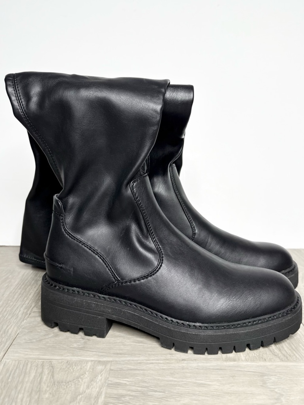 Sarto Franco Sarto Fera Black Tall Lug Sole Boot 9 M Wide Calf